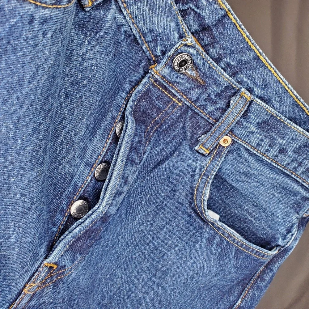 Levis Strauss 501 Jeans Mens 34X28 Blue Cotton Denim Button-Fly‎